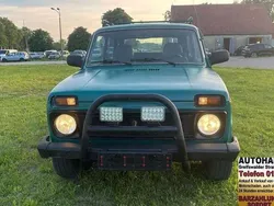 Grün Gebraucht 2008 Lada niva SUV | 5.600 € (Teuer)