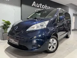 Blau Gebraucht 2018 Nissan e-NV200 Tekna Van | 16.999 € (Teuer)