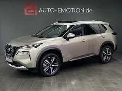 Champagne silver Neu 2024 Nissan X-Trail Tekna SUV | 43.190 €