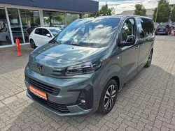 Ail terrain grün Neu 2025 Peugeot Traveller Active Van / Kleinbus | 46.410 € (Teuer)