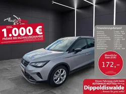 "urban" silber Gebraucht 2023 Seat Arona FR SUV | 25.550 € (Fairer Preis)