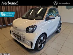 Weiss Gebraucht 2020 Smart ForTwo Electric Drive Passion Premium Coupé | 10.380 €