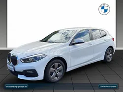 Alpinweiß uni Gebraucht 2023 BMW 118 Kleinwagen | 21.325 € (Fairer Preis)