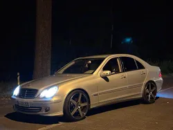 Silber Gebraucht 2006 Mercedes C230 Limousine | 5.990 € (Teuer)