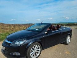 Schwarz Gebraucht 2007 Opel Astra Cabriolet Cosmo Cabrio | 3.200 € (Fairer Preis)