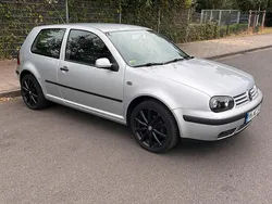 Gebraucht 2001 VW Golf IV Kleinwagen | 2.500 €