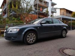 Grau Gebraucht 2006 Audi A4 Limousine | 1.500 € (Guter Preis)