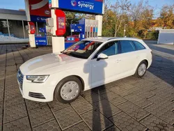 Weiß Gebraucht 2016 Audi A4 Sport Kombi | 10.300 € (Etwas zu teuer)