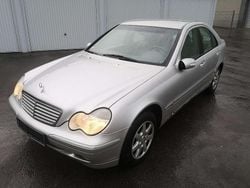 Silber Gebraucht 2002 Mercedes C200 Elegance Limousine | 999 € (Superpreis)