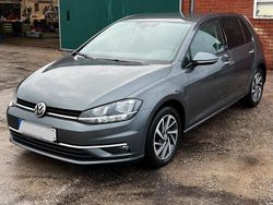 Grau Gebraucht 2017 VW Golf VII Edition Kleinwagen | 12.000 € (Guter Preis)