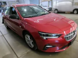 Chili rot metalic (metallic) Gebraucht 2020 Opel Insignia Elegance Kombi | 16.900 €