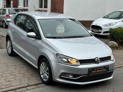 Silber Gebraucht 2014 VW Polo Comfortline Limousine | 6.999 € (Fairer Preis)