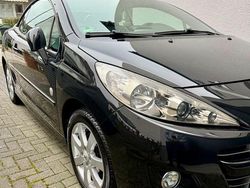 Schwarz Gebraucht 2013 Peugeot 207 CC Cabrio | 6.100 € (Fairer Preis)