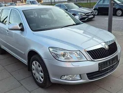 Brilliantsilber metallic Gebraucht 2010 Skoda Octavia Ambiente Kombi | 2.000 € (Guter Preis)
