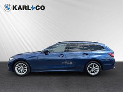 Blau Gebraucht 2023 BMW 320 Sport Line Kombi | 31.880 € (Etwas zu teuer)