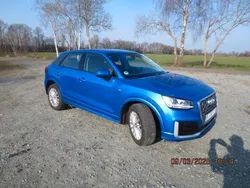 Blau Gebraucht 2020 Audi Q2 Design SUV | 22.000 € (Guter Preis)