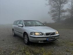 Silber Gebraucht 2001 Volvo V70 Kombi | 1.500 € (Guter Preis)
