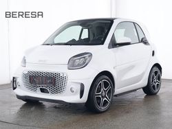 Weiß Gebraucht 2023 Smart ForTwo Electric Drive Prime Coupé | 17.885 € (Teuer)
