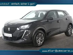 Schwarz Gebraucht 2021 Peugeot 2008 Active SUV | 15.700 € (Fairer Preis)