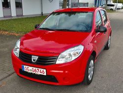 Rot Gebraucht 2009 Dacia Sandero Kleinwagen | 2.988 € (Teuer)