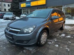 Grau Gebraucht 2006 Opel Astra Edition Kombi | 2.500 € (Etwas zu teuer)