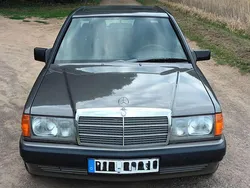 Grau Gebraucht 1990 Mercedes 190 Limousine | 4.800 €