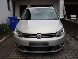 Silber Gebraucht 2010 VW Touran Highline Van / Kleinbus | 6.900 € (Fairer Preis)
