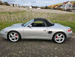 Silber Gebraucht 2002 Porsche 986 Boxster Cabrio | 16.499 €