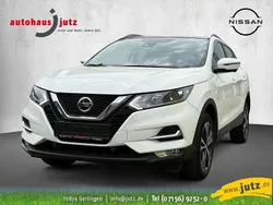 Weiß Gebraucht 2019 Nissan Qashqai N-Connecta SUV | 19.990 € (Fairer Preis)