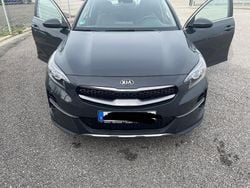 Grau Gebraucht 2020 Kia XCeed SUV | 14.950 € (Guter Preis)