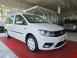 Weiß Gebraucht 2019 VW Caddy Maxi Trendline Van / Kleinbus | 20.900 € (Etwas zu teuer)