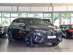 Grau Gebraucht 2022 BMW iX Sport Line SUV | 59.990 €