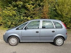 Grau Gebraucht 2005 Opel Meriva Van / Kleinbus | 1.100 € (Superpreis)
