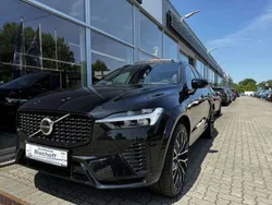 Schwarz metallic (metallic) Gebraucht 2022 Volvo XC60 R-Design SUV | 45.980 € (Superpreis)