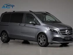Grau Gebraucht 2022 Mercedes V250 Sport Van / Kleinbus | 51.950 € (Guter Preis)
