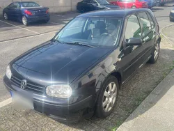 Schwarz Gebraucht 2002 VW Golf IV Kleinwagen | 1.800 € (Fairer Preis)