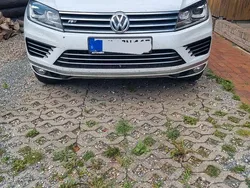 Weiß Gebraucht 2016 VW Touareg R-line SUV | 22.775 € (Superpreis)