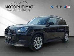 Midnight black (metallic) Gebraucht 2024 Mini Countryman Classic SUV | 34.670 € (Fairer Preis)