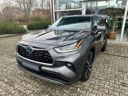 Grau Gebraucht 2022 Toyota Highlander Luxury SUV | 43.990 € (Guter Preis)