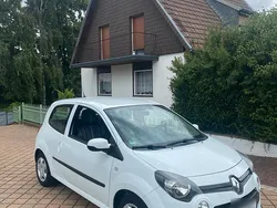 Weiß Gebraucht 2014 Renault Twingo Kleinwagen | 3.200 € (Etwas zu teuer)