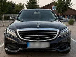 Schwarz Gebraucht 2025 Mercedes C200 Kombi | 9.975 €