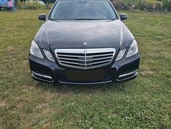 Schwarz Gebraucht 2010 Mercedes E350 Avantgarde Limousine | 8.870 € (Guter Preis)
