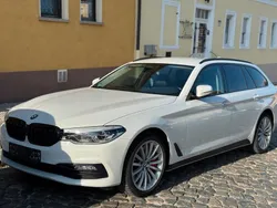 Weiß Gebraucht 2018 BMW 520 M Performance Kombi | 20.900 € (Fairer Preis)