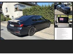 Azurithschwarz (metallic) Gebraucht 2020 BMW 730L Limousine | 58.888 €