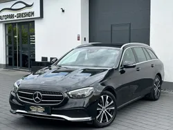 Schwarz Gebraucht 2021 Mercedes E300 Avantgarde Limousine | 29.900 € (Fairer Preis)