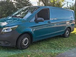 Grün Gebraucht 2019 Mercedes Vito Van / Kleinbus | 24.800 €