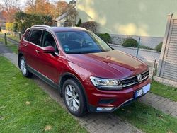Rot Gebraucht 2016 VW Tiguan Highline SUV | 19.900 € (Superpreis)
