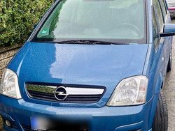 Blau Gebraucht 2006 Opel Meriva Van / Kleinbus | 1.990 € (Fairer Preis)