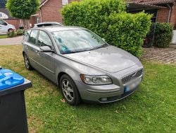 Grau Gebraucht 2005 Volvo V50 Kombi | 2.200 € (Fairer Preis)