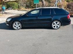 Schwarz Gebraucht 2010 Skoda Octavia Kombi | 5.600 € (Fairer Preis)